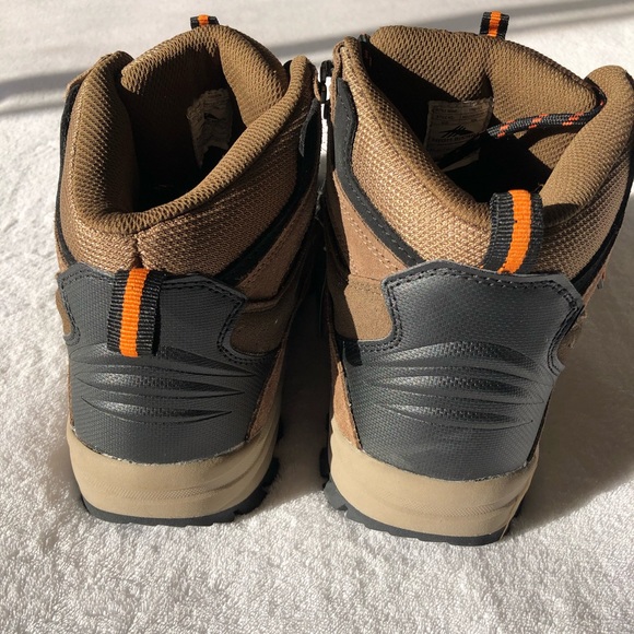 high sierra trekker hiking boots